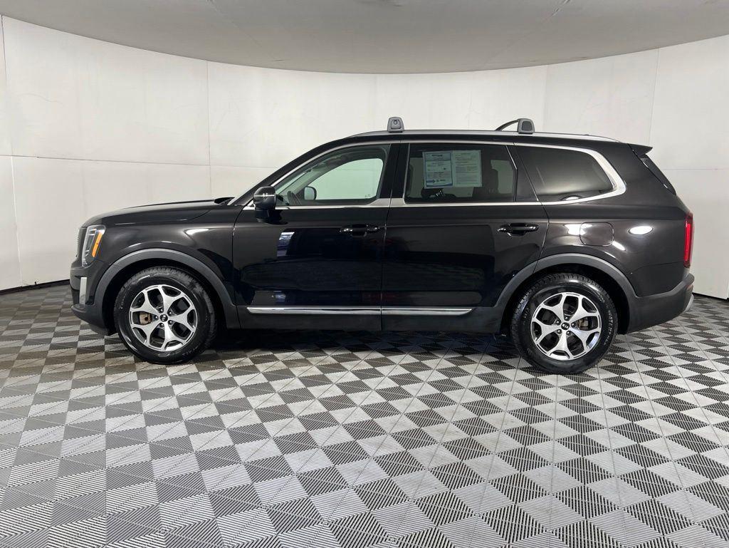 Used 2021 Copper Kia EX image 9