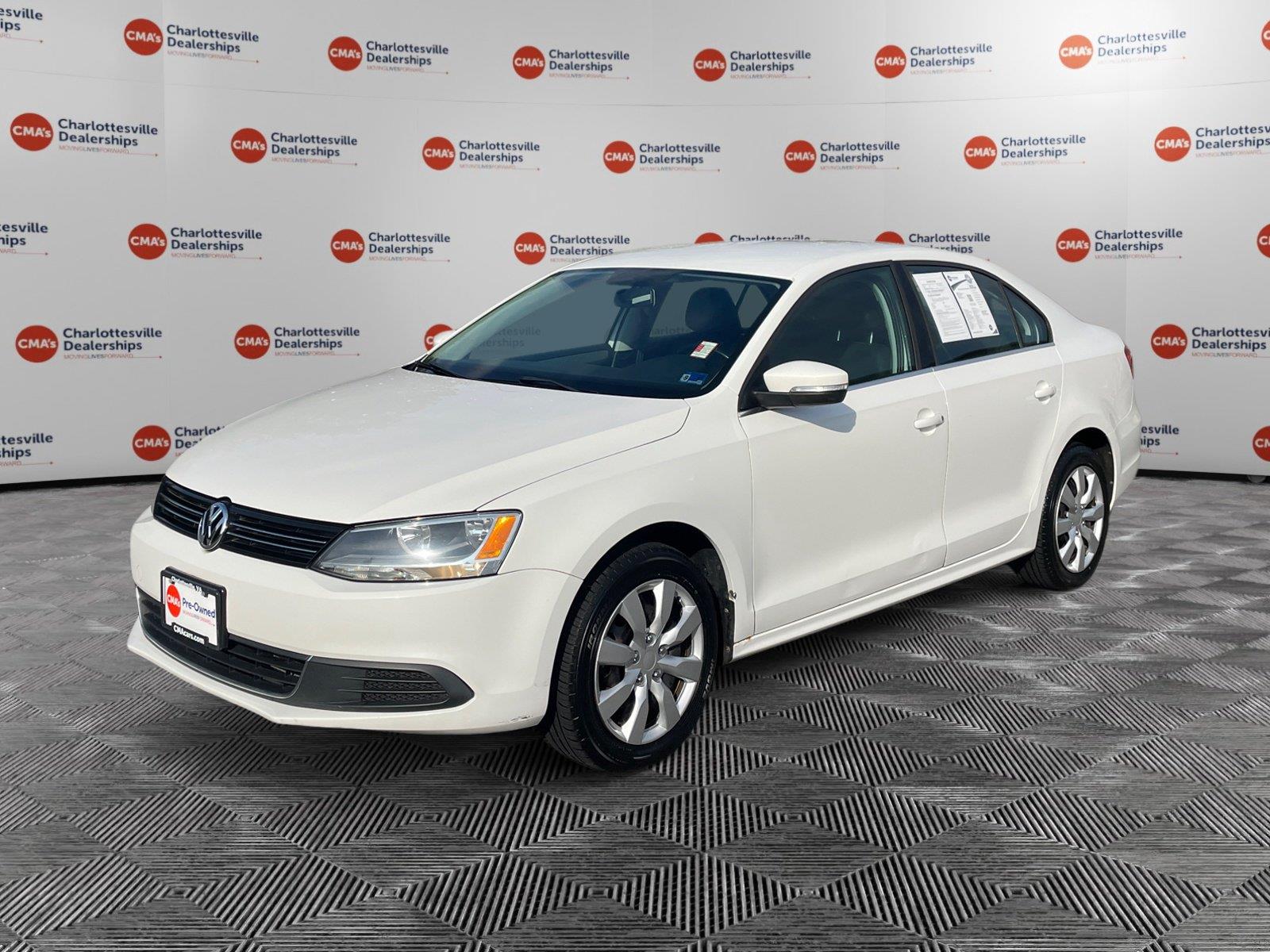  2013 Volkswagen Jetta SE   
