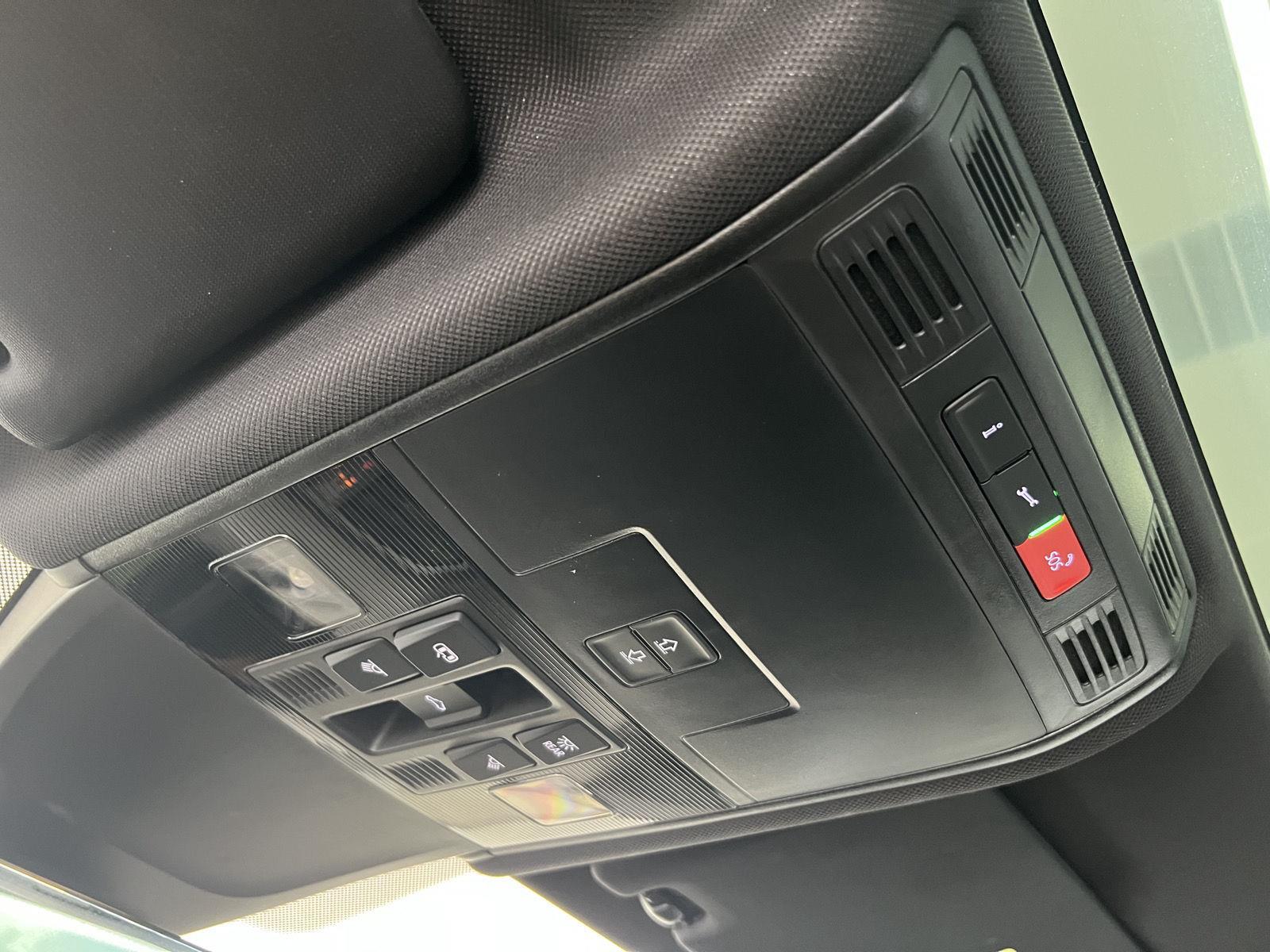 2024 Volkswagen Tiguan SEL R-LINE - Photo 25