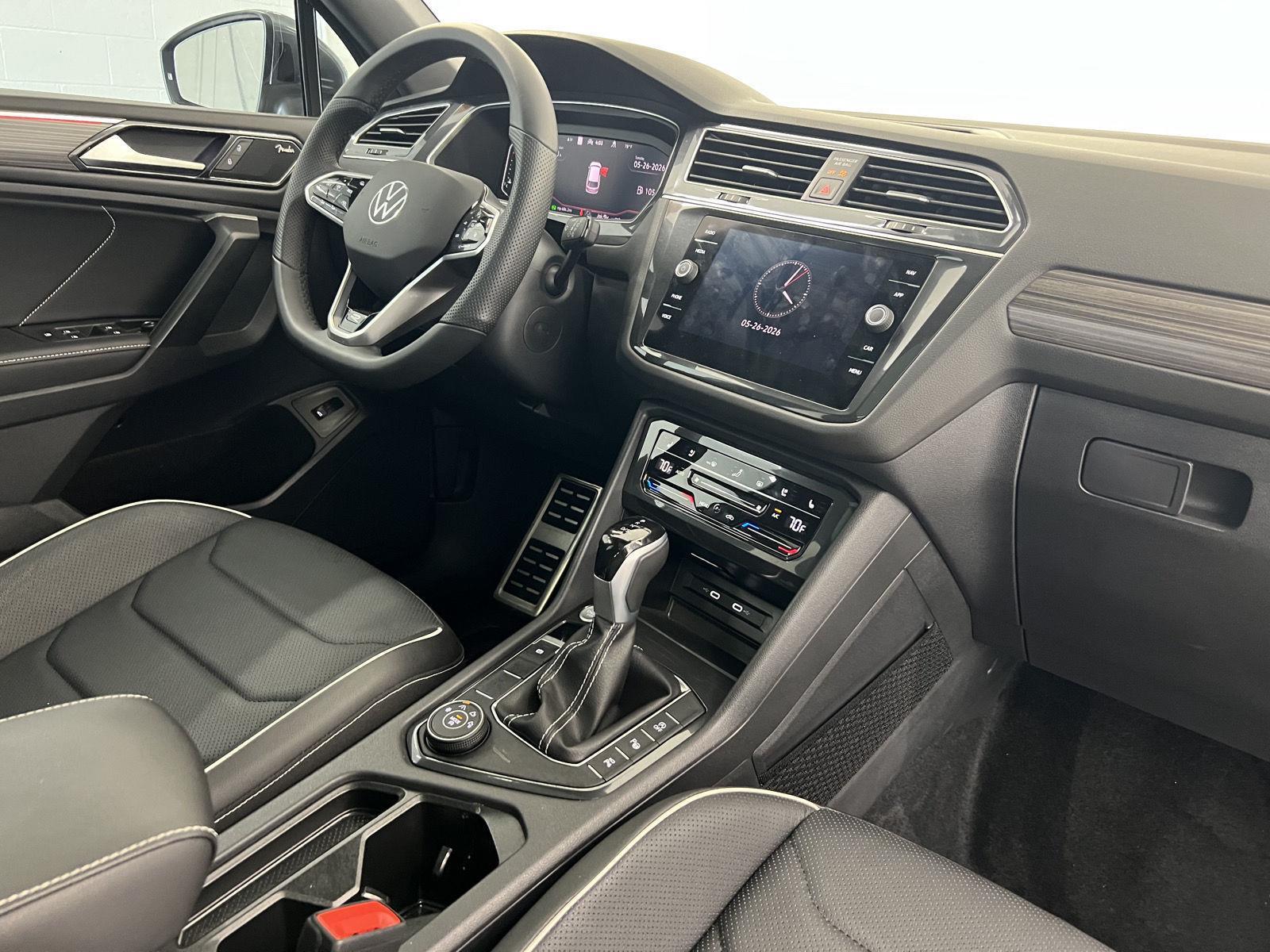 2024 Volkswagen Tiguan SEL R-LINE - Photo 31