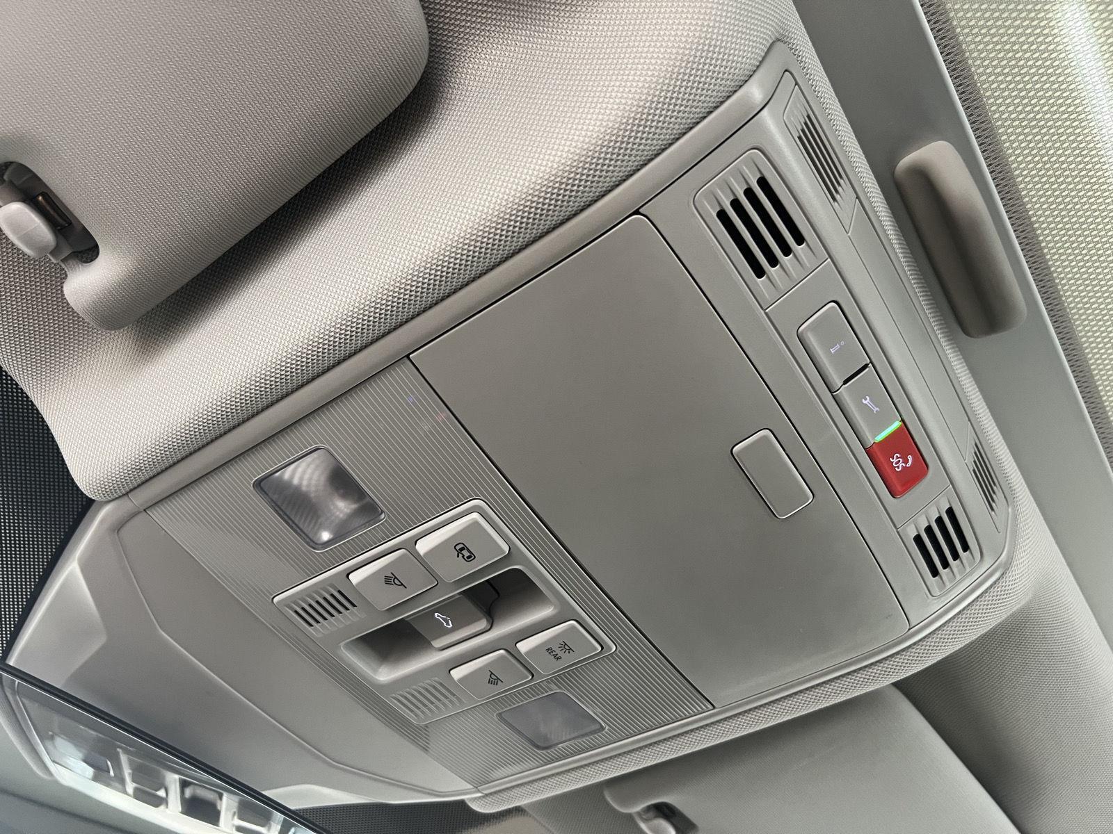 2026 Volkswagen Jetta SE - Photo 22