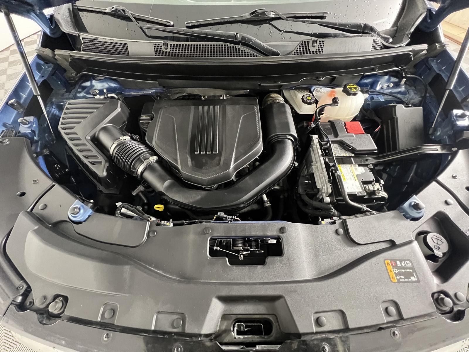 Used 2025 Lakeshore Blue Chevrolet Z71 image 22