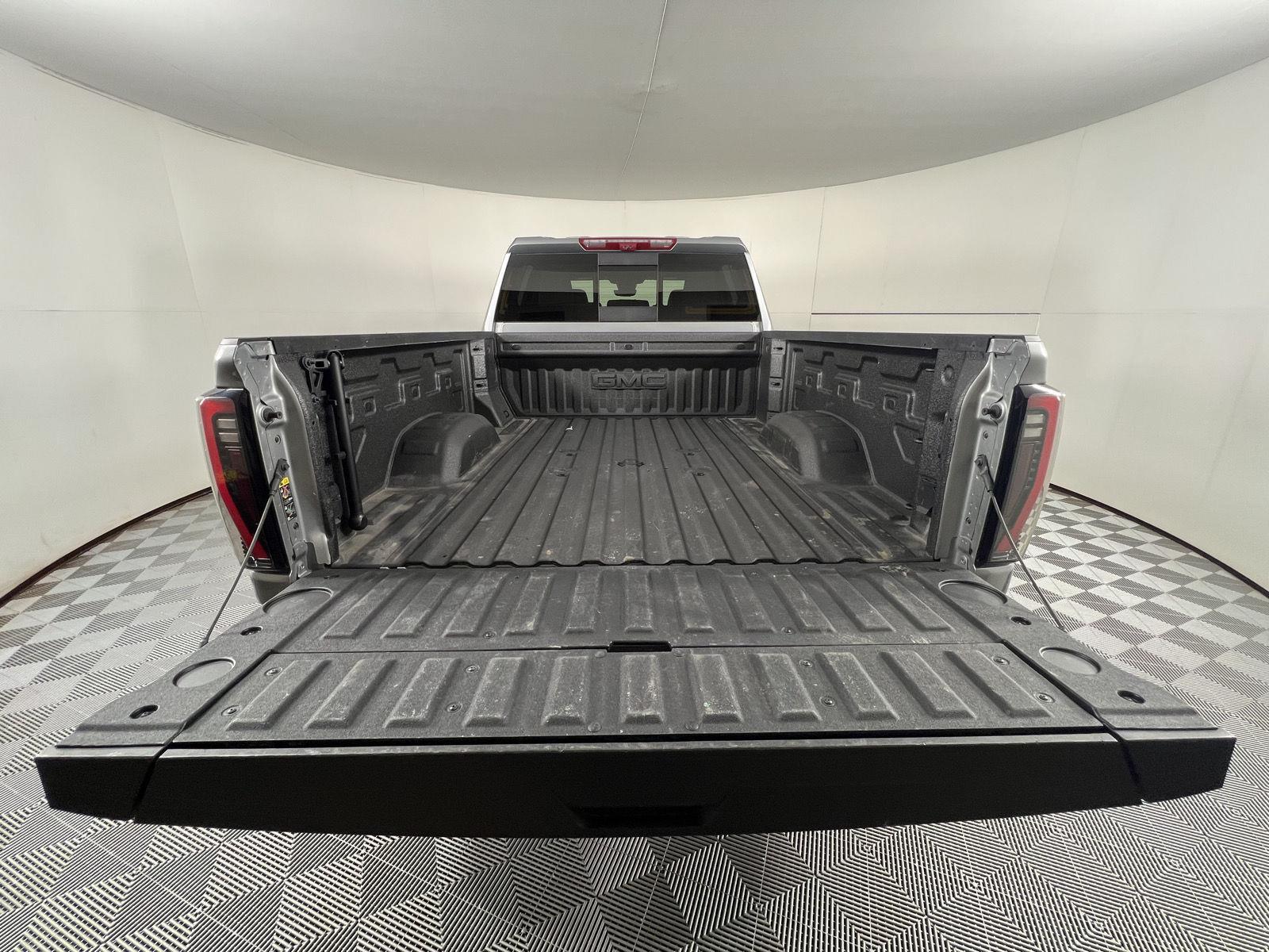 Used 2025 Sterling Metallic GMC AT4 image 24