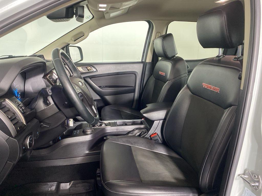 Used 2023 Cactus Gray Ford XLT image 3