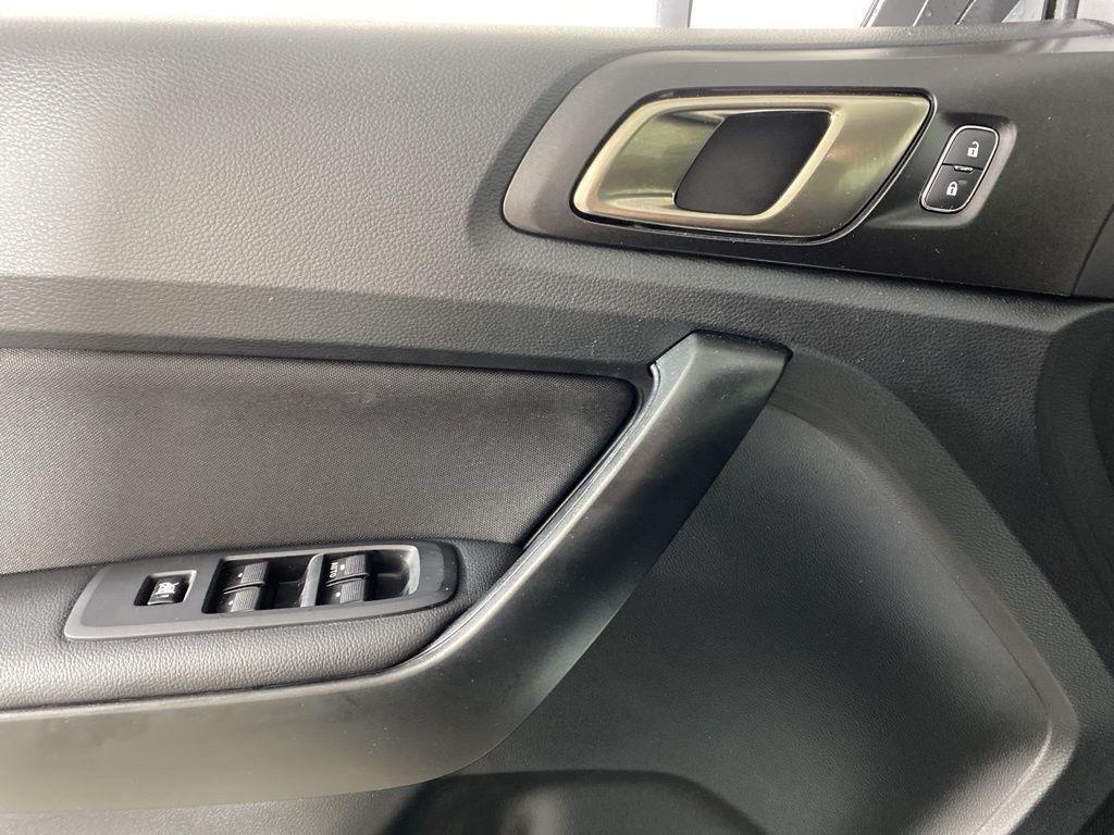 Used 2023 Cactus Gray Ford XLT image 12