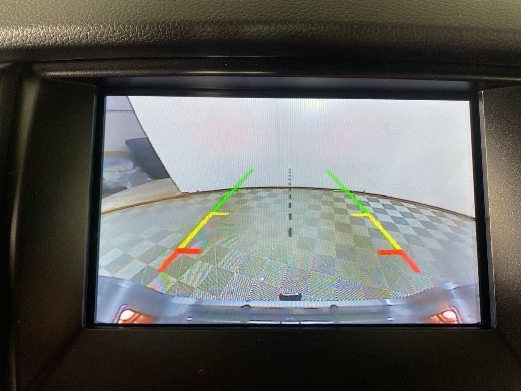 Used 2023 Cactus Gray Ford XLT image 18
