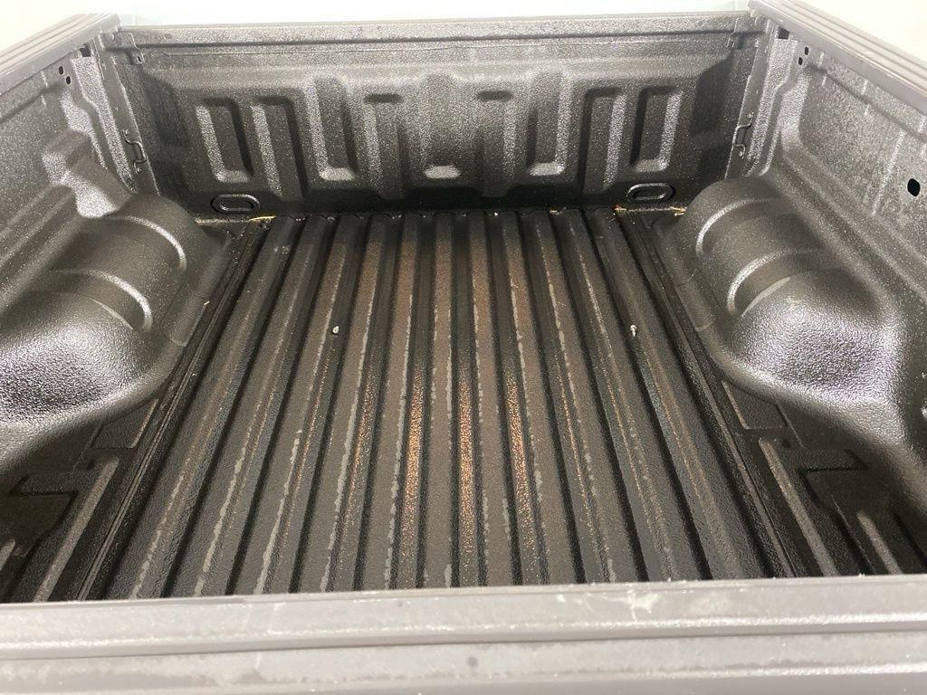 Used 2023 Cactus Gray Ford XLT image 23