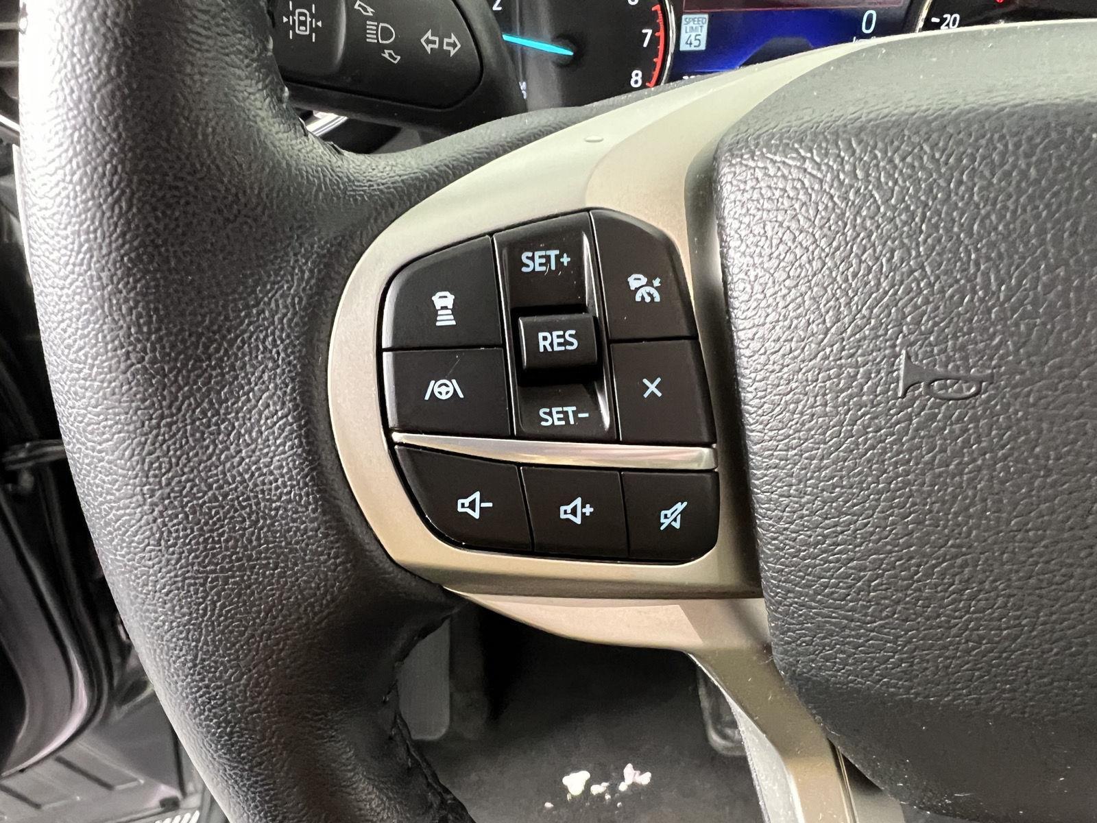 Used 2023 Gray Metallic Ford XLT image 14