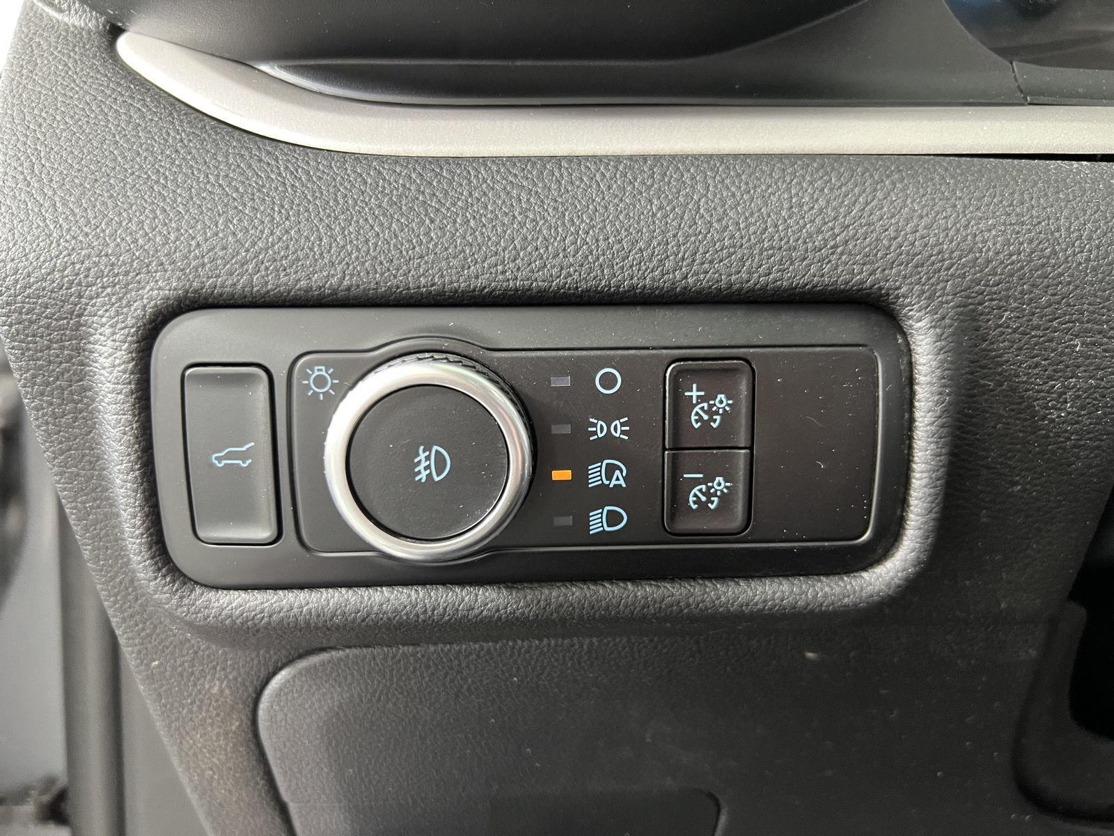 Used 2023 Gray Metallic Ford XLT image 16
