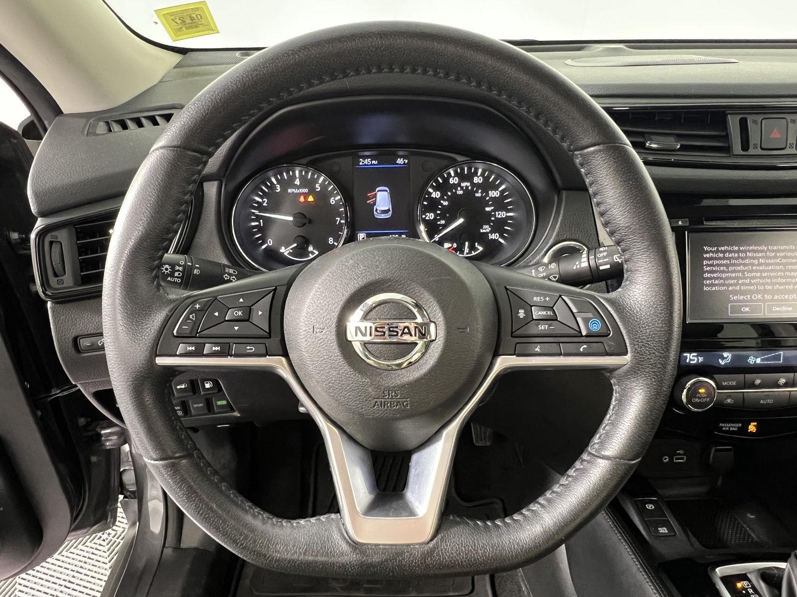 Used 2019 Gun Metallic Nissan SL image 13