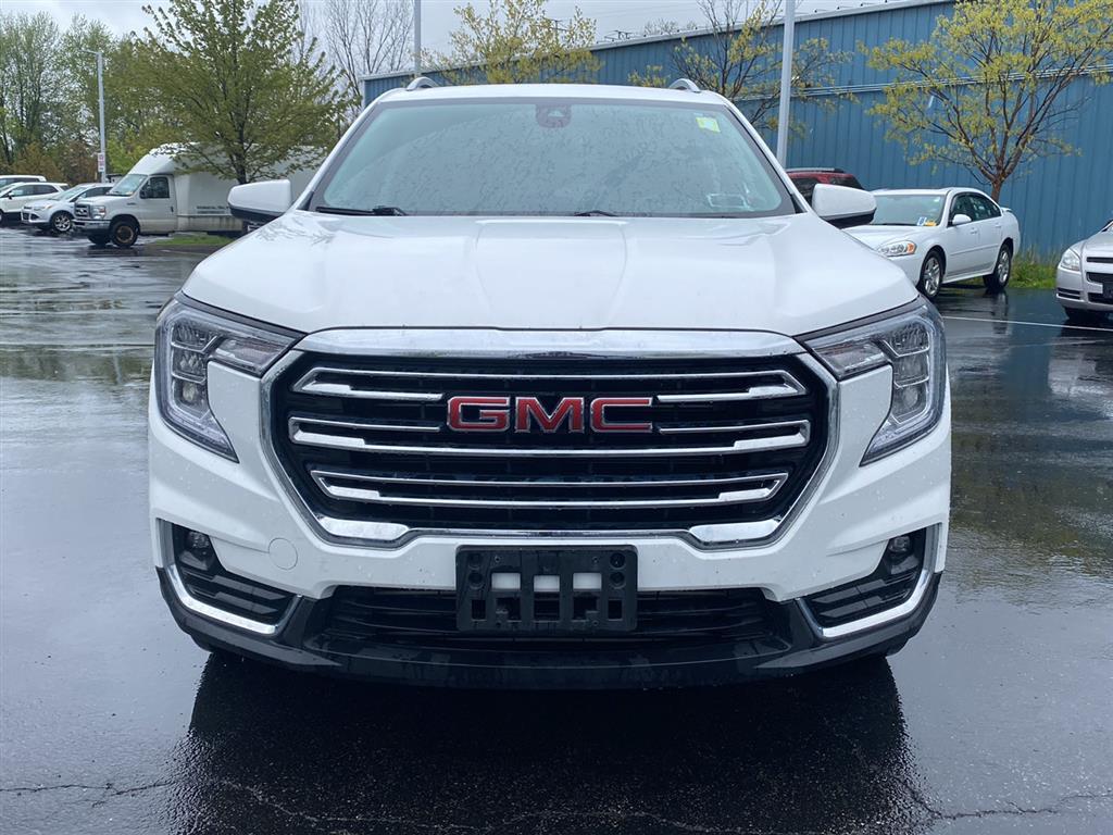 Used 2024 Summit White GMC SLT image 5