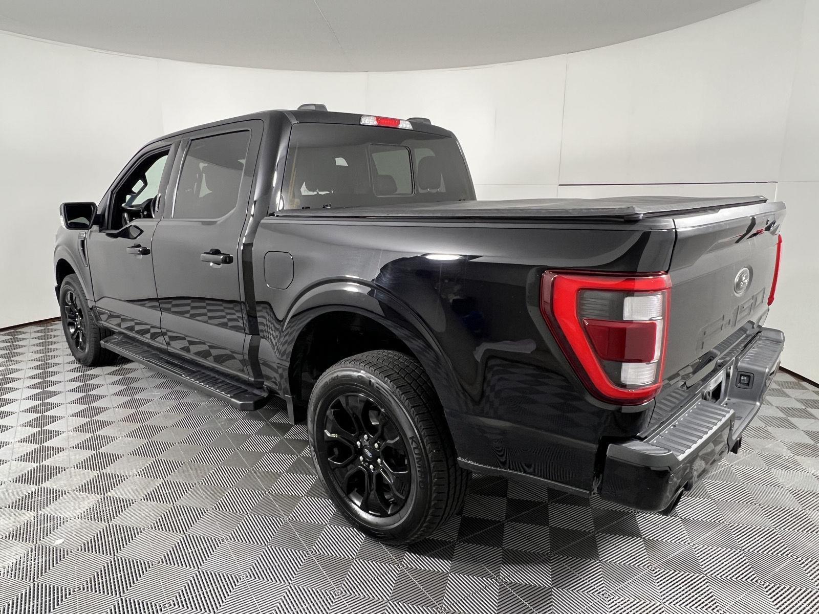 Used 2023 Agate Black Ford LARIAT image 8