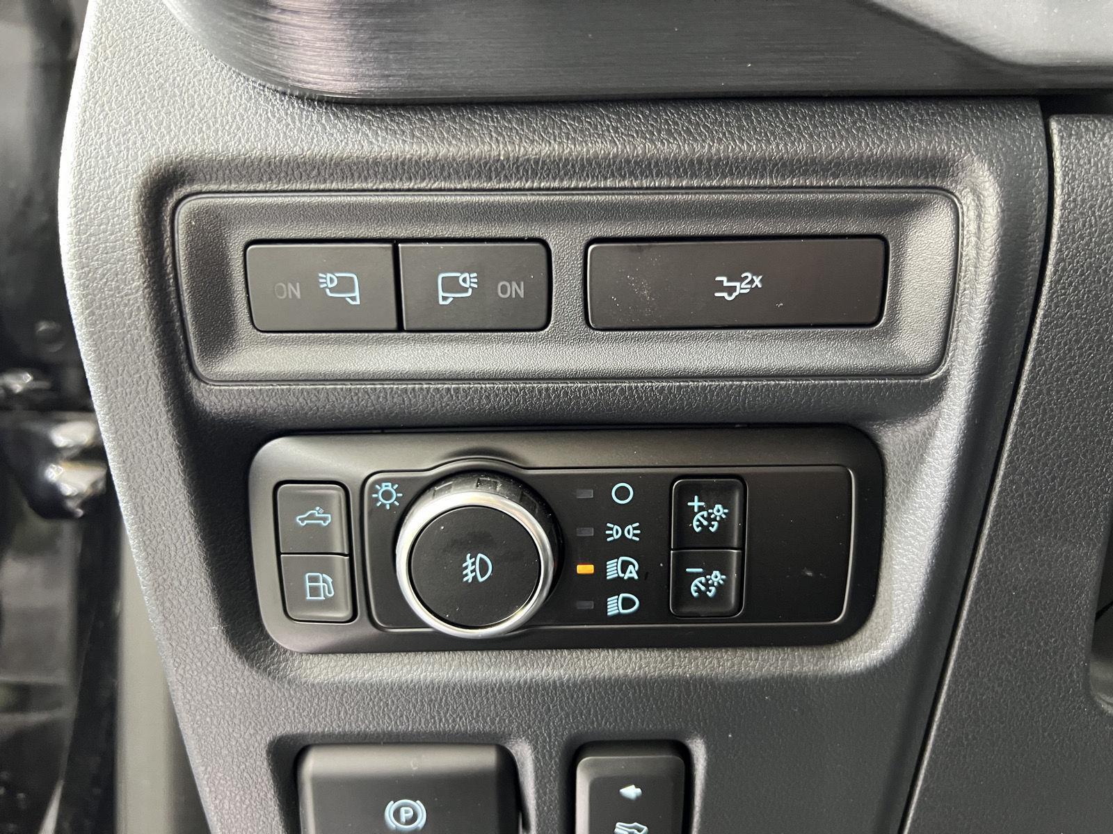 Used 2023 Agate Black Ford LARIAT image 16