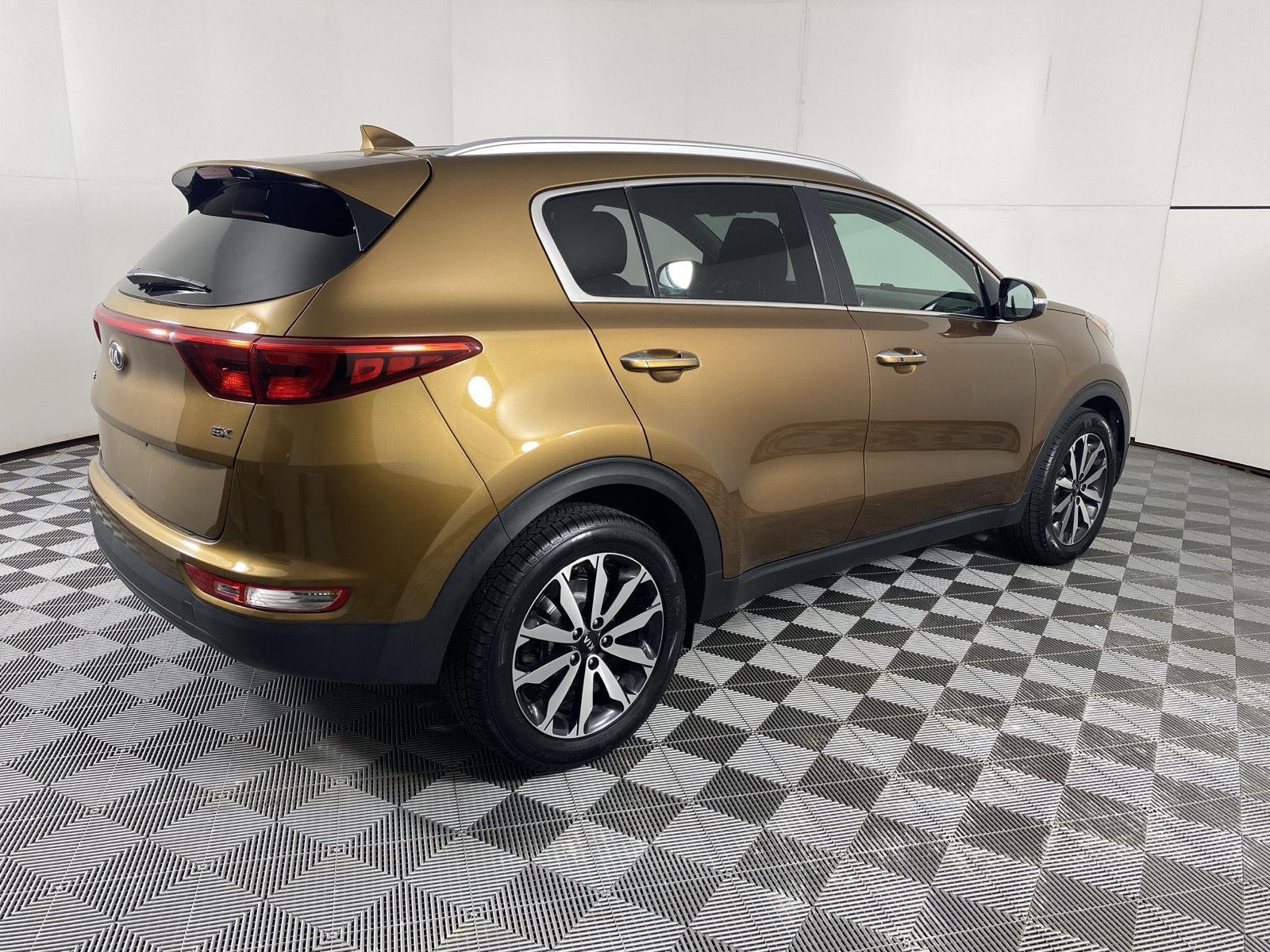Used 2018 Burnished Copper Kia EX image 11