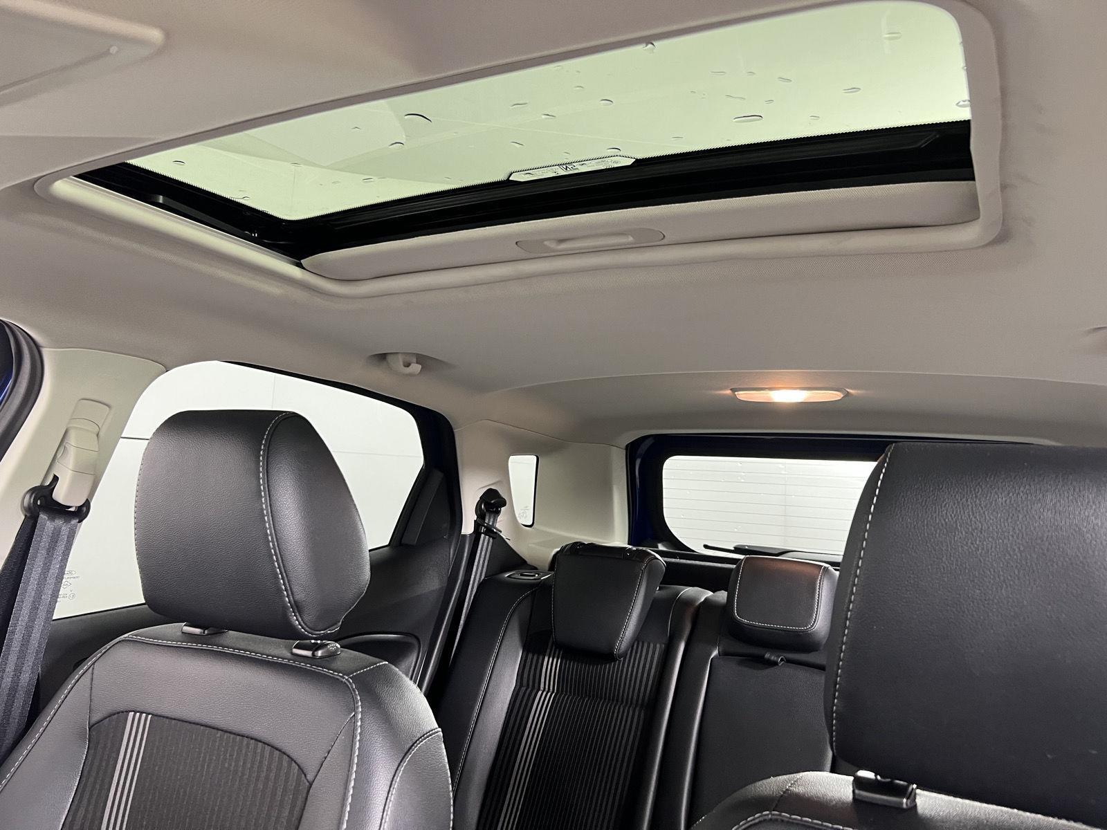 Used 2022 Lightning Blue Ford SES image 4