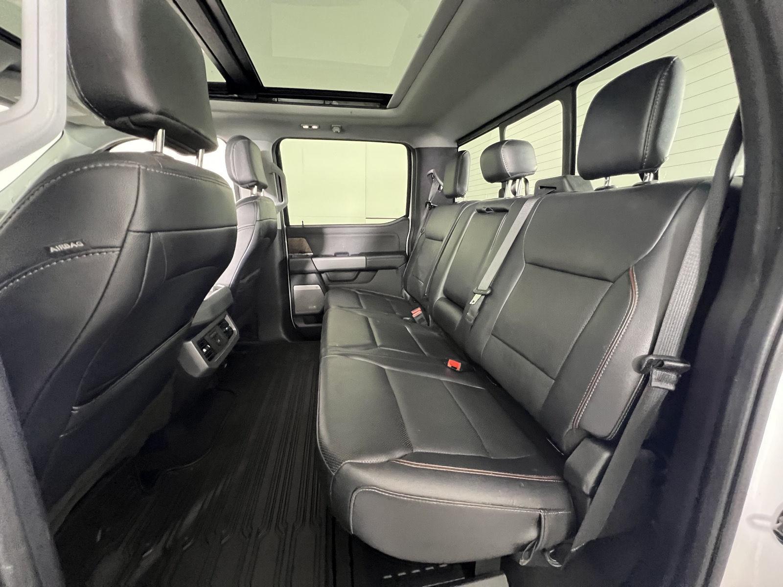 Used 2024 Oxford White Ford Lariat image 21