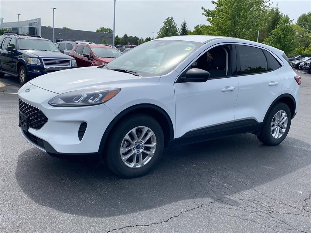 Used 2022 Oxford White Ford SE image 6