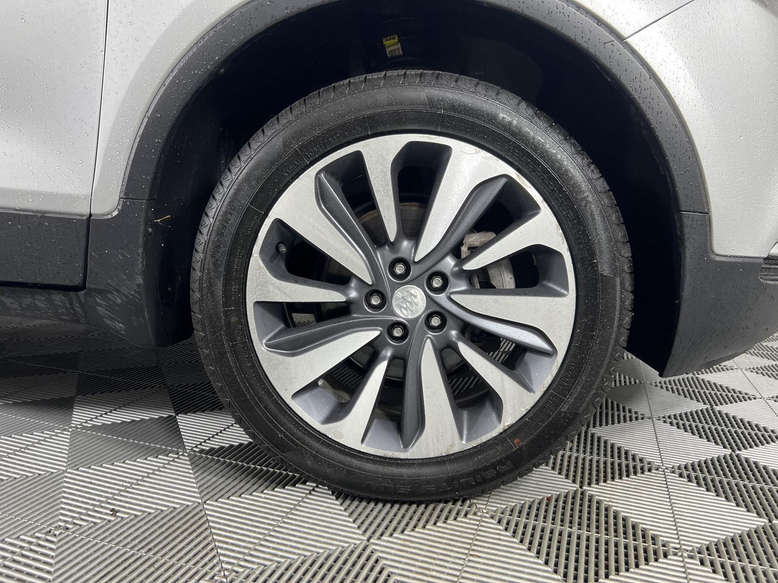 Used 2022 Quicksilver Metallic Buick Preferred image 12