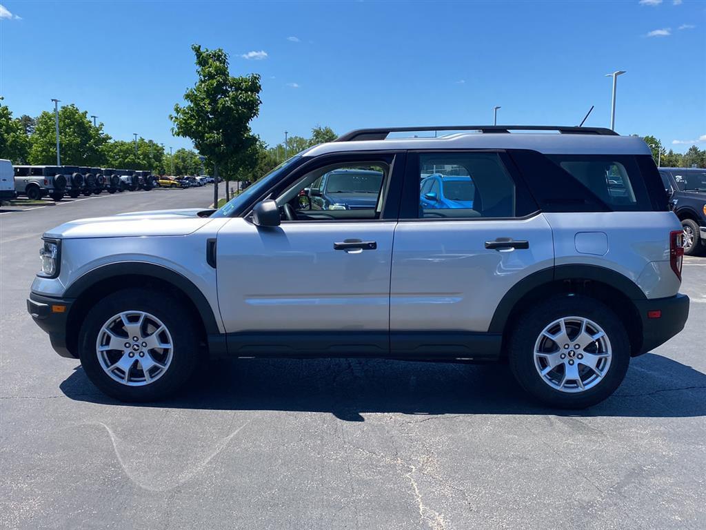 Used 2021 Iconic Silver Ford Base image 7