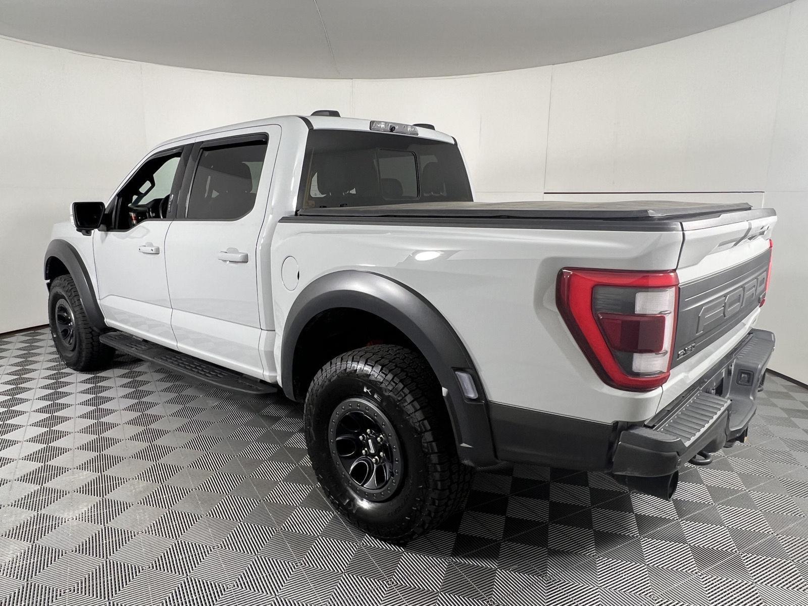 Used 2023 Avalanche Gray Ford Raptor image 9