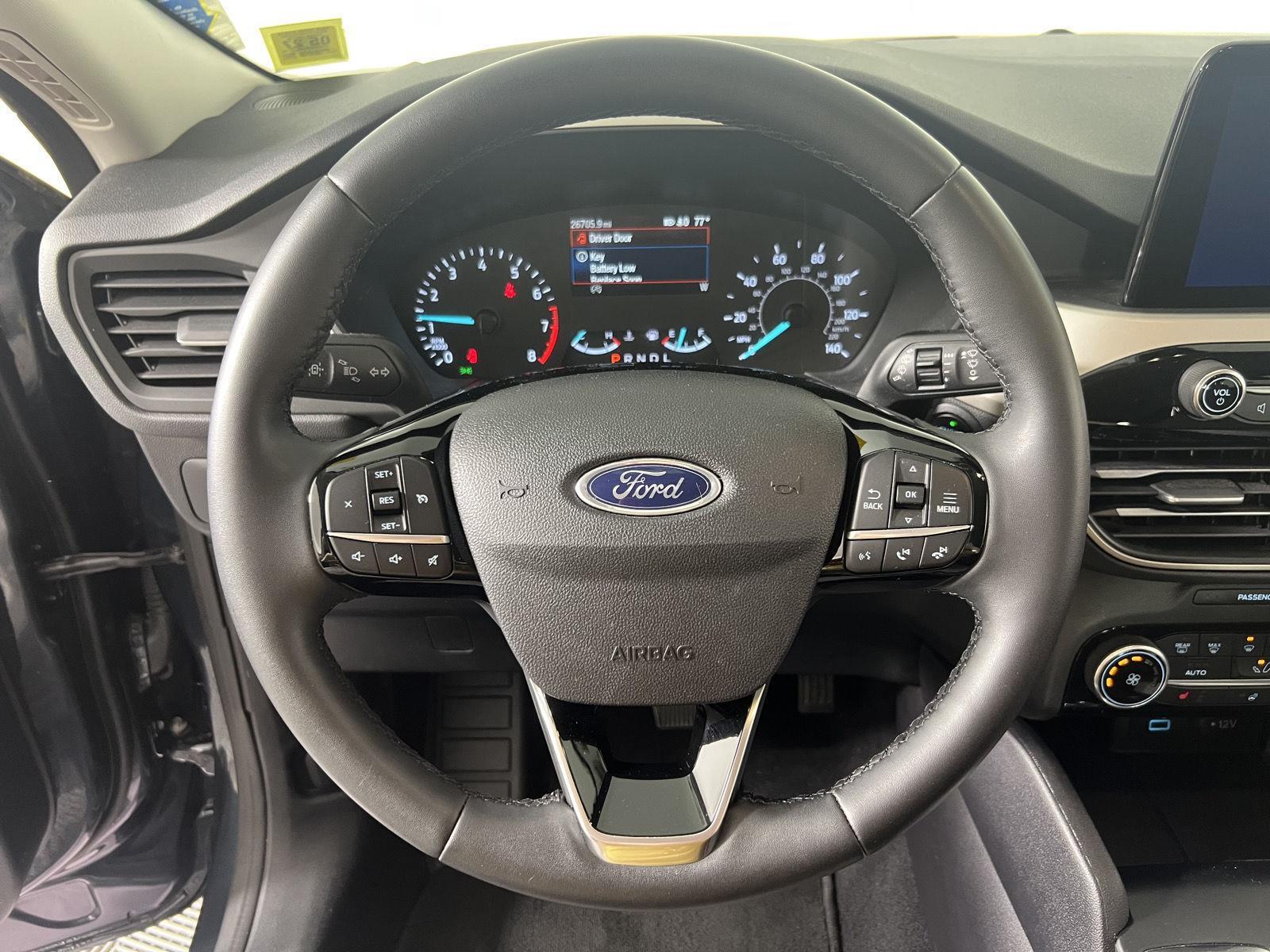 Used 2022 Stone Blue Ford SE image 13