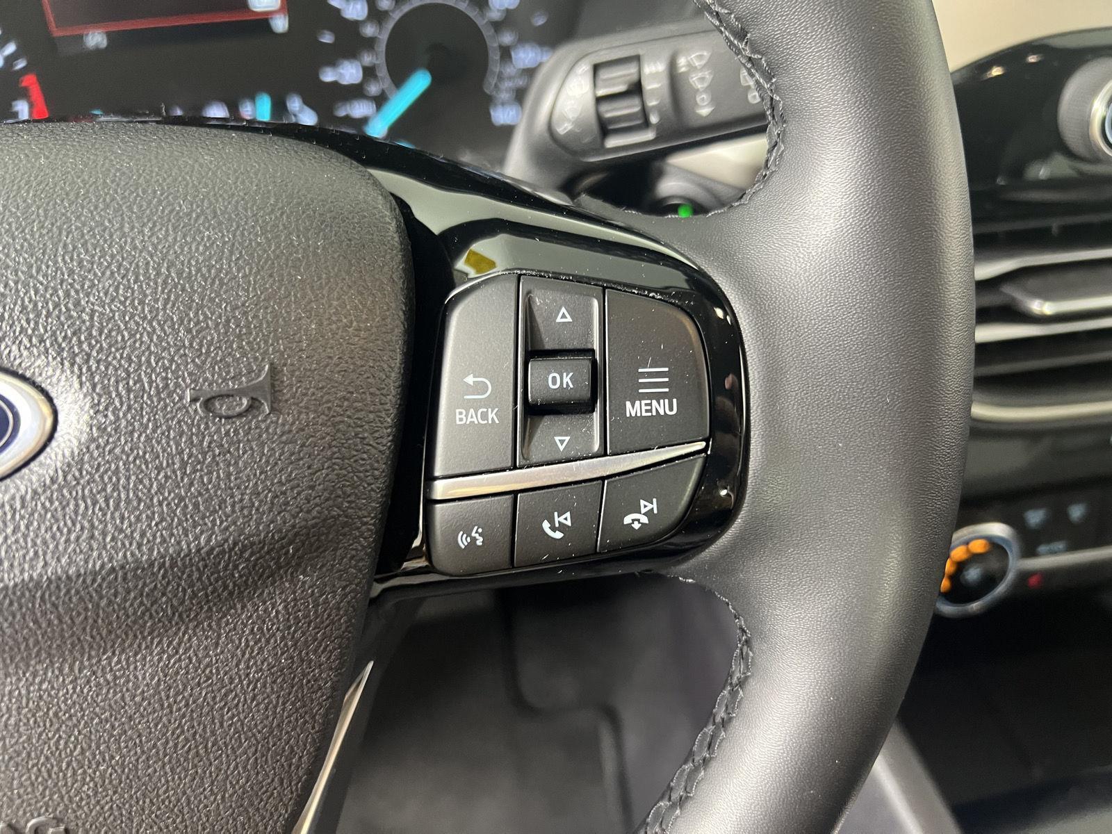 Used 2022 Stone Blue Ford SE image 15