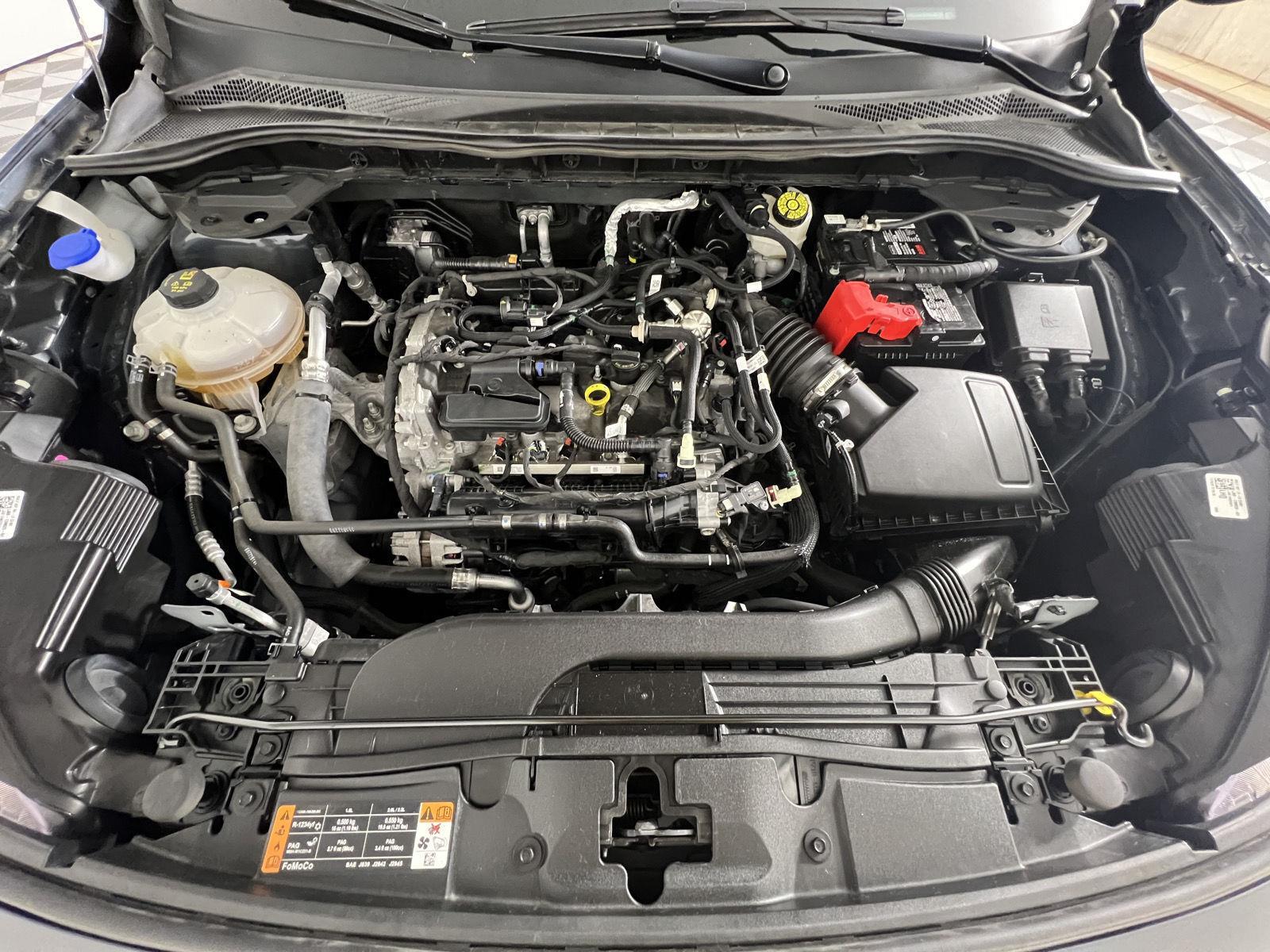 Used 2022 Stone Blue Ford SE image 20