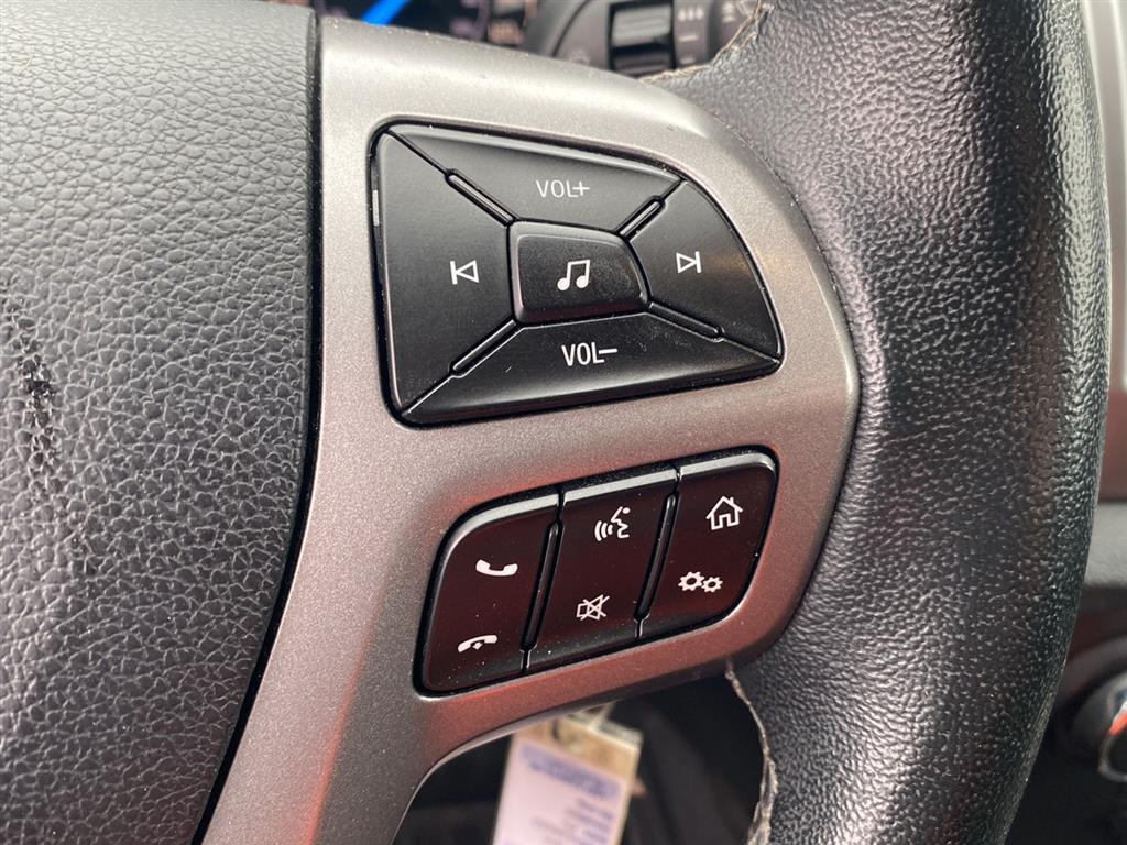 Used 2019 Shadow Black Ford XLT image 14