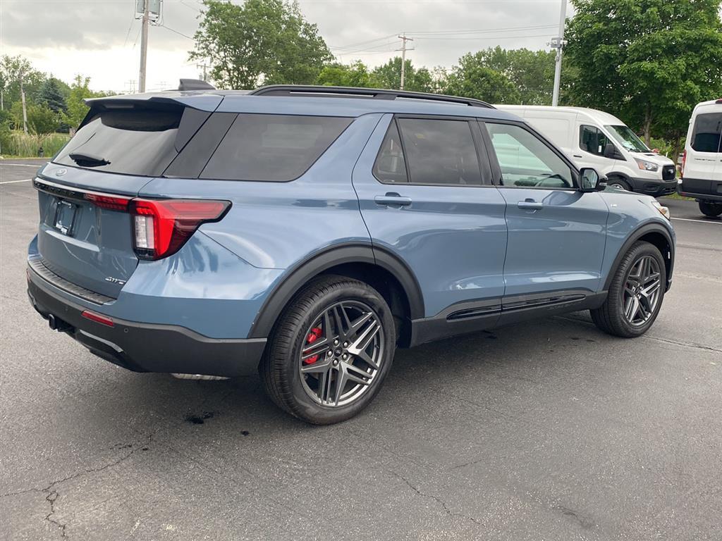 Certified Used 2026 Vapor Blue Ford ST-Line image 12
