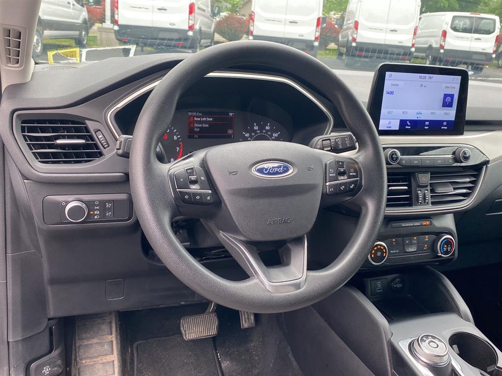 Used 2022 Carbonized Gray Ford SE image 3