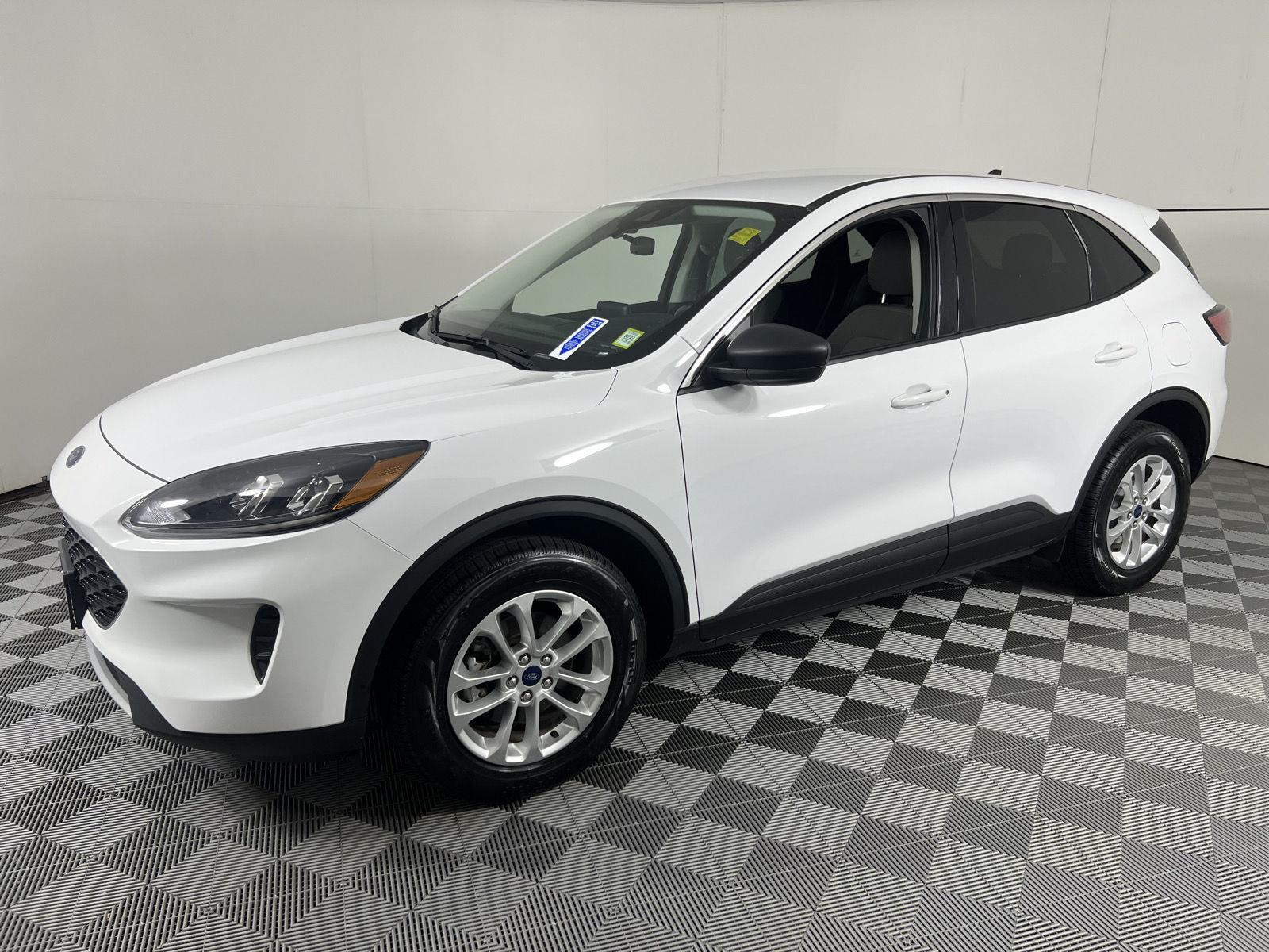 Used 2022 Oxford White Ford SE image 8