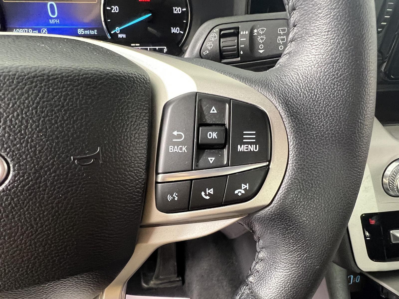 Used 2023 Forged Green Metallic Ford XLT image 15