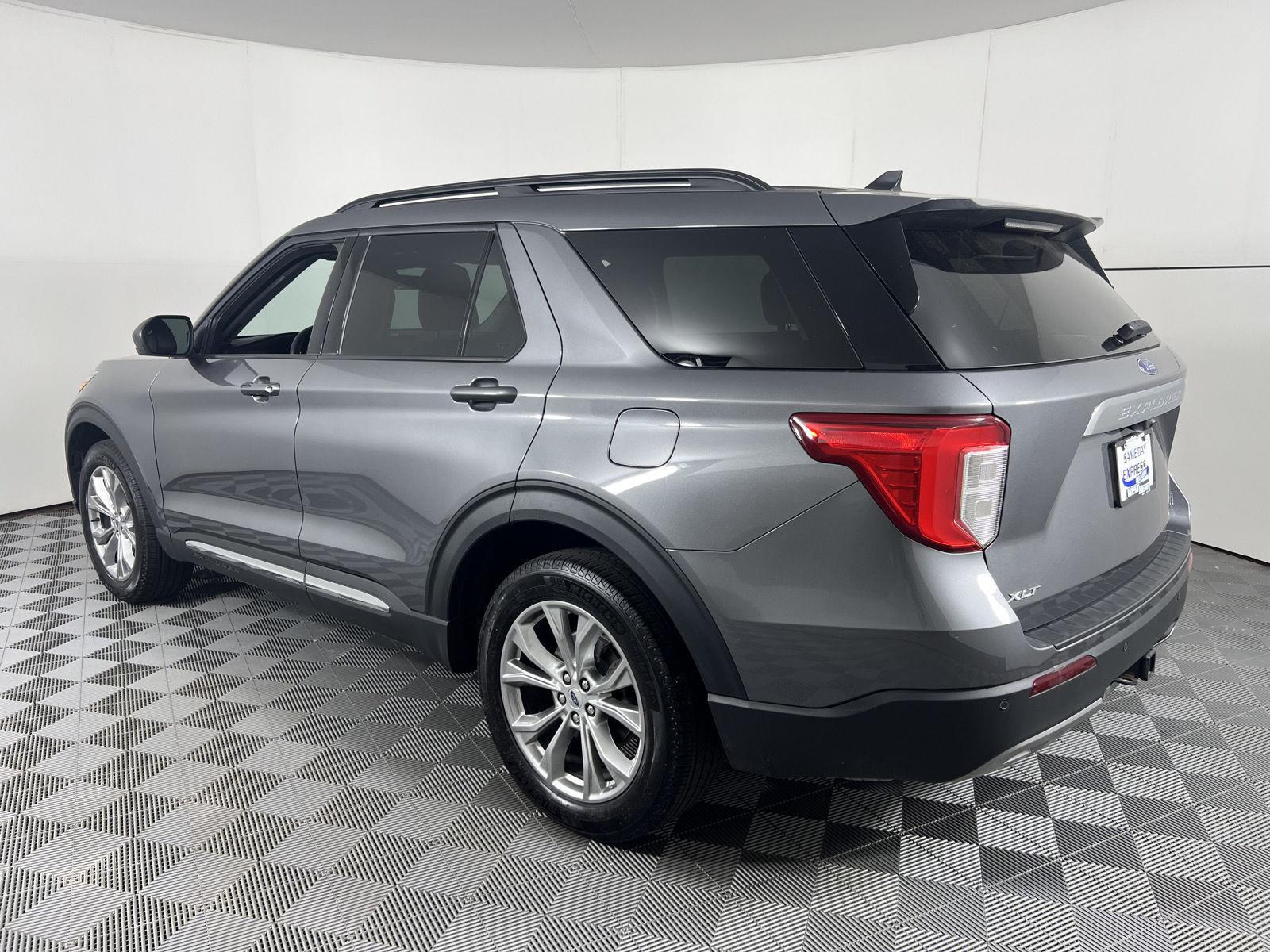 Used 2023 Carbonized Gray Ford XLT image 8