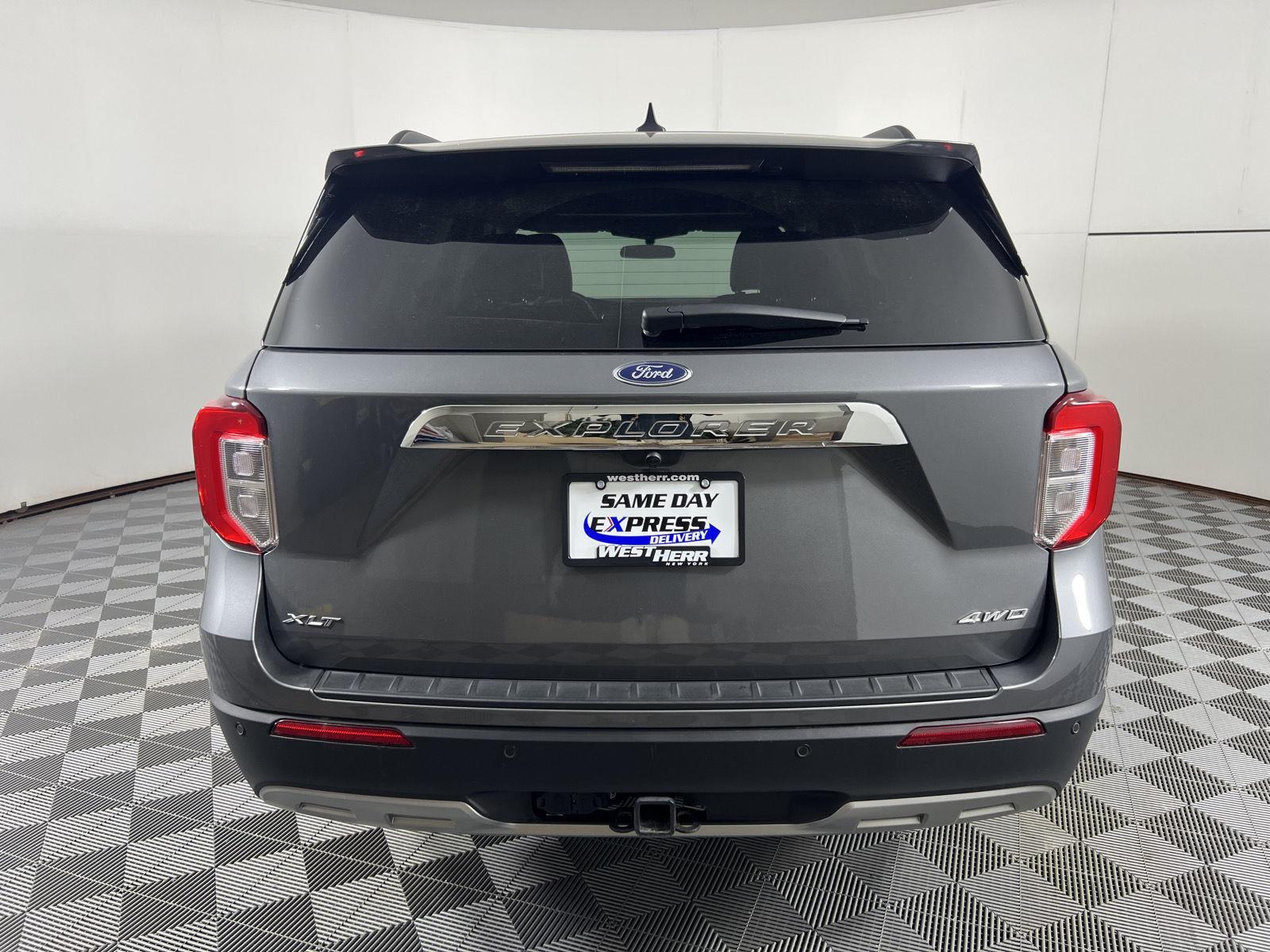Used 2023 Carbonized Gray Ford XLT image 9