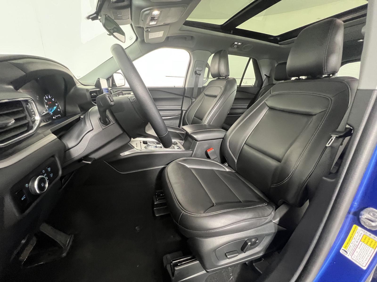 Used 2023 Atlas Blue Ford XLT image 2