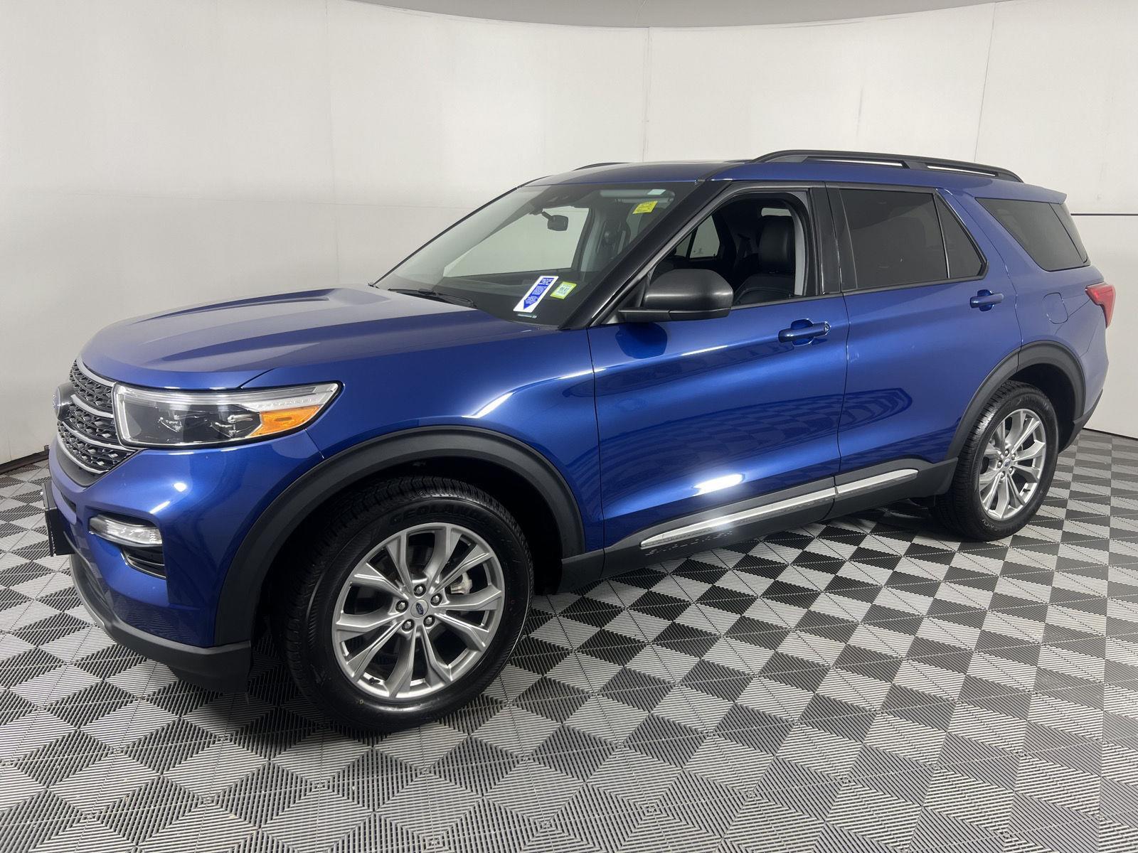 Used 2023 Atlas Blue Ford XLT image 7