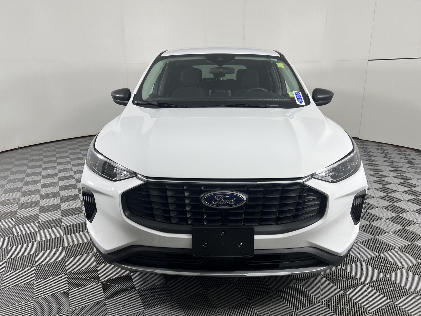 Used 2023 Oxford White Ford Active image 6