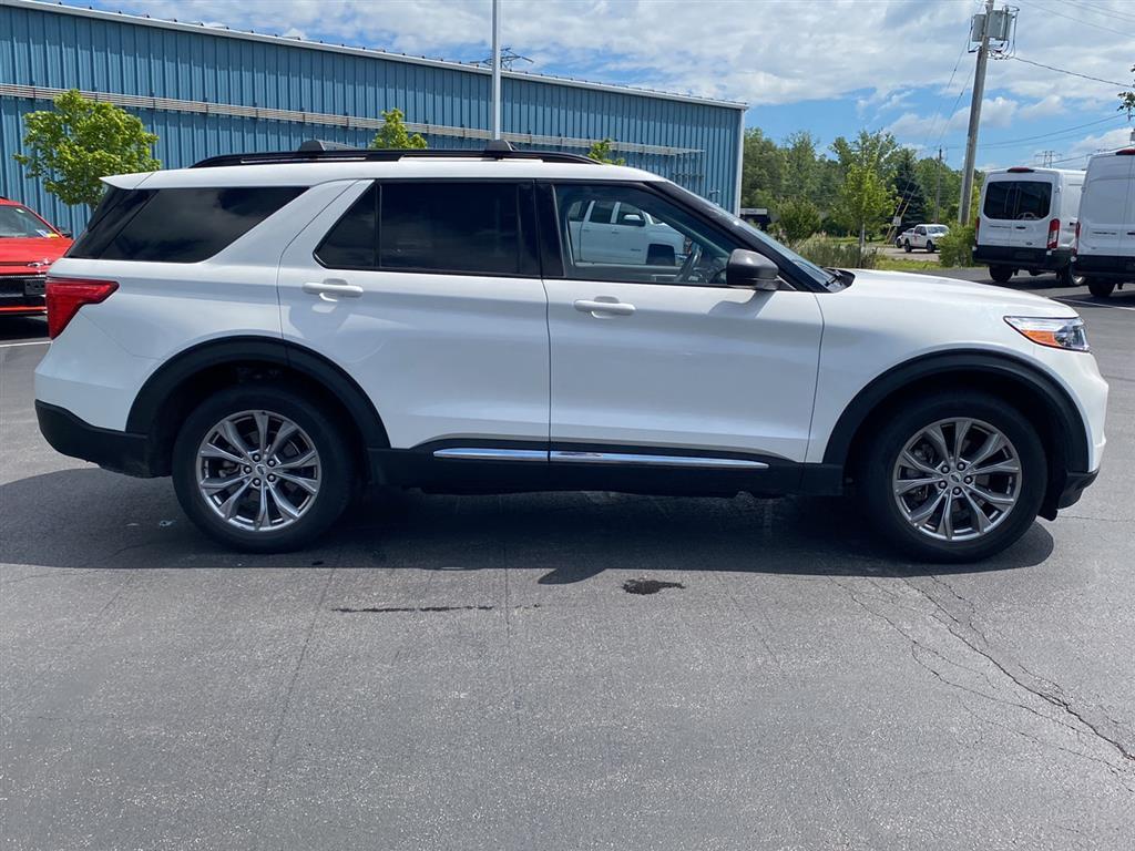 Used 2022 Star White Metallic Tri-Coat Ford XLT image 13