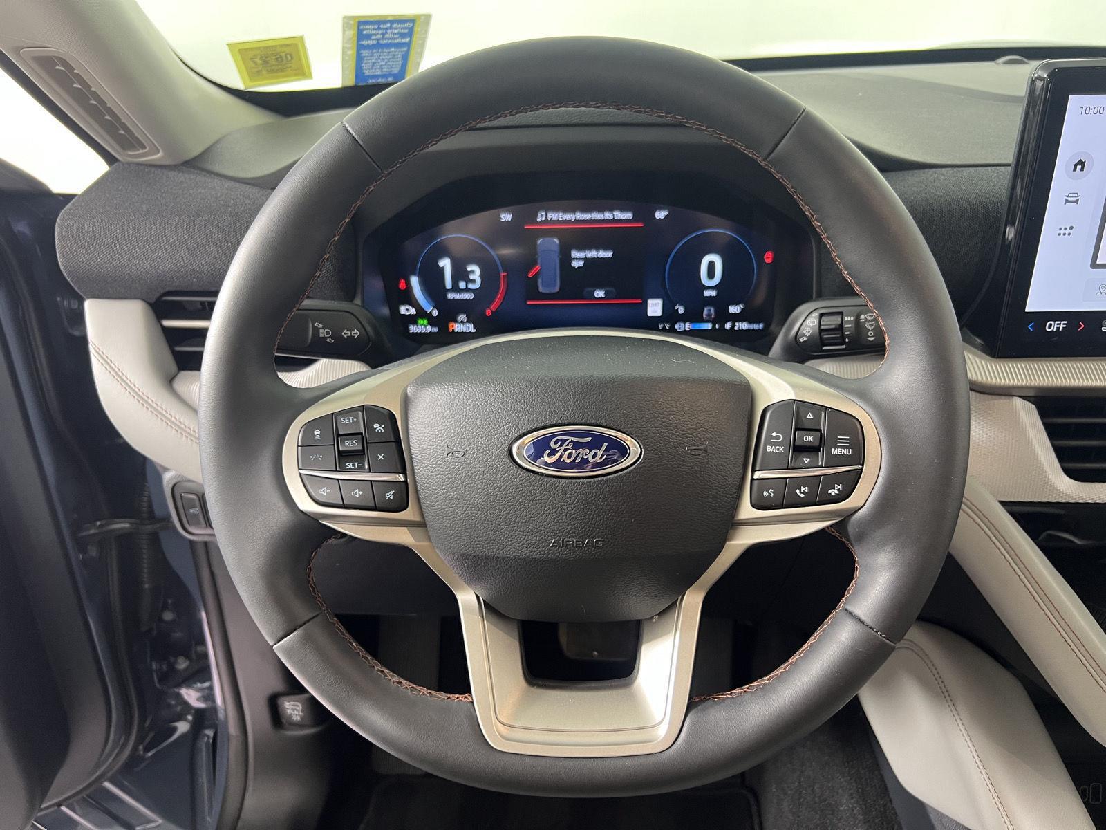 Used 2026 Vapor Blue Ford Active w/200A Pkg image 13