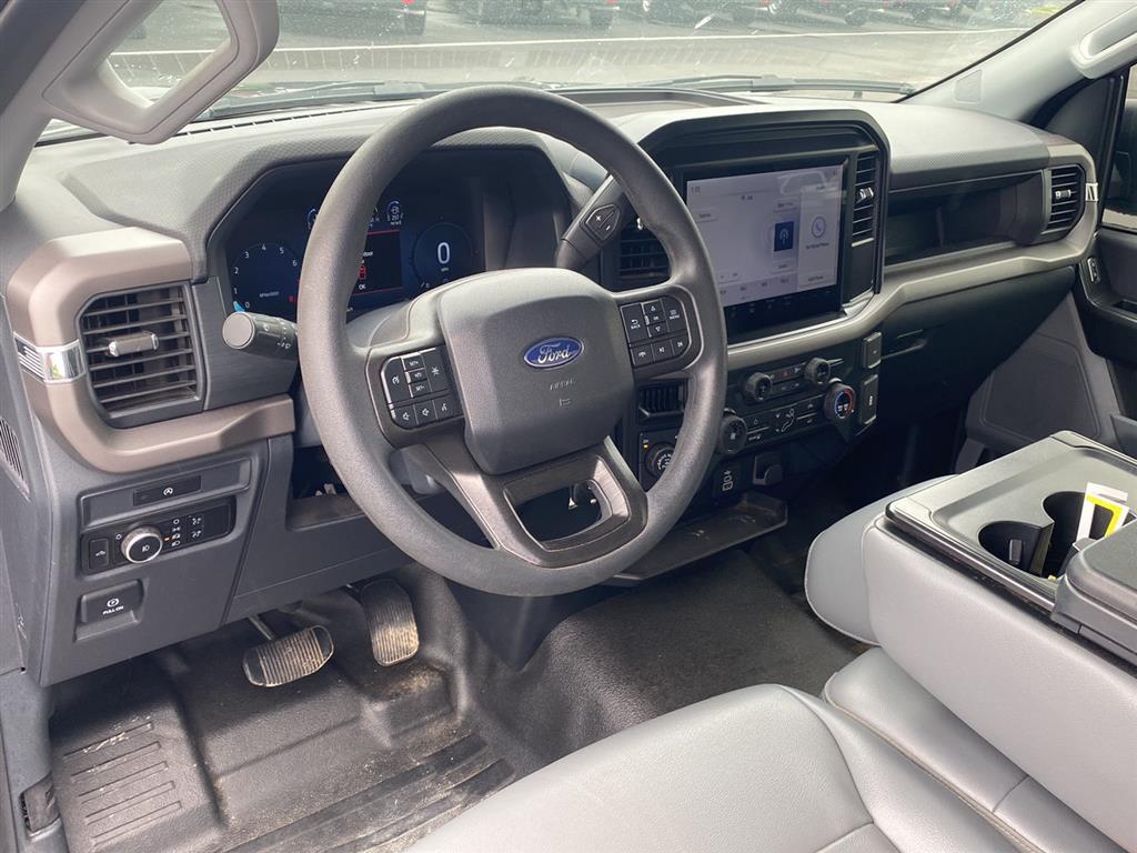 Used 2025 Antimatter Blue Ford XL image 3