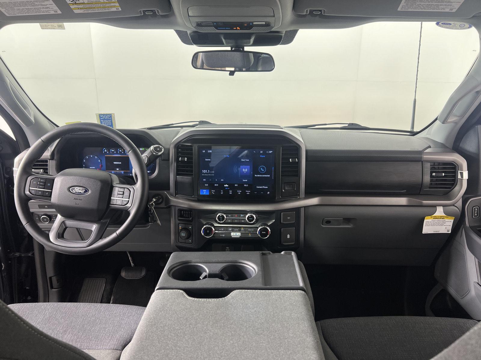 Used 2025 Agate Black Ford XLT image 3