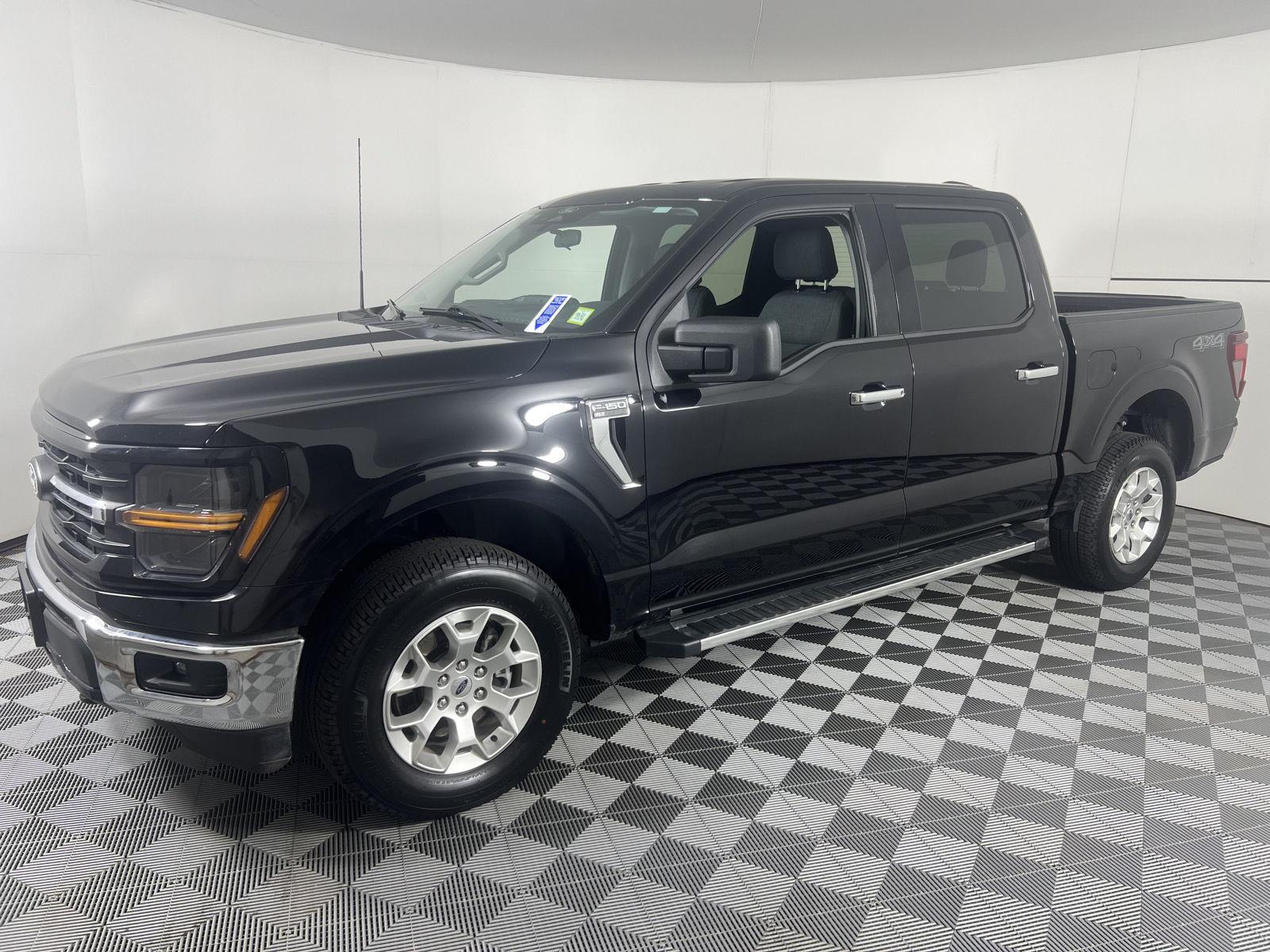 Used 2025 Agate Black Ford XLT image 6