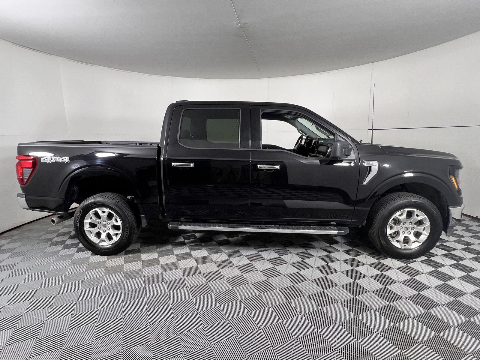 Used 2025 Agate Black Ford XLT image 11