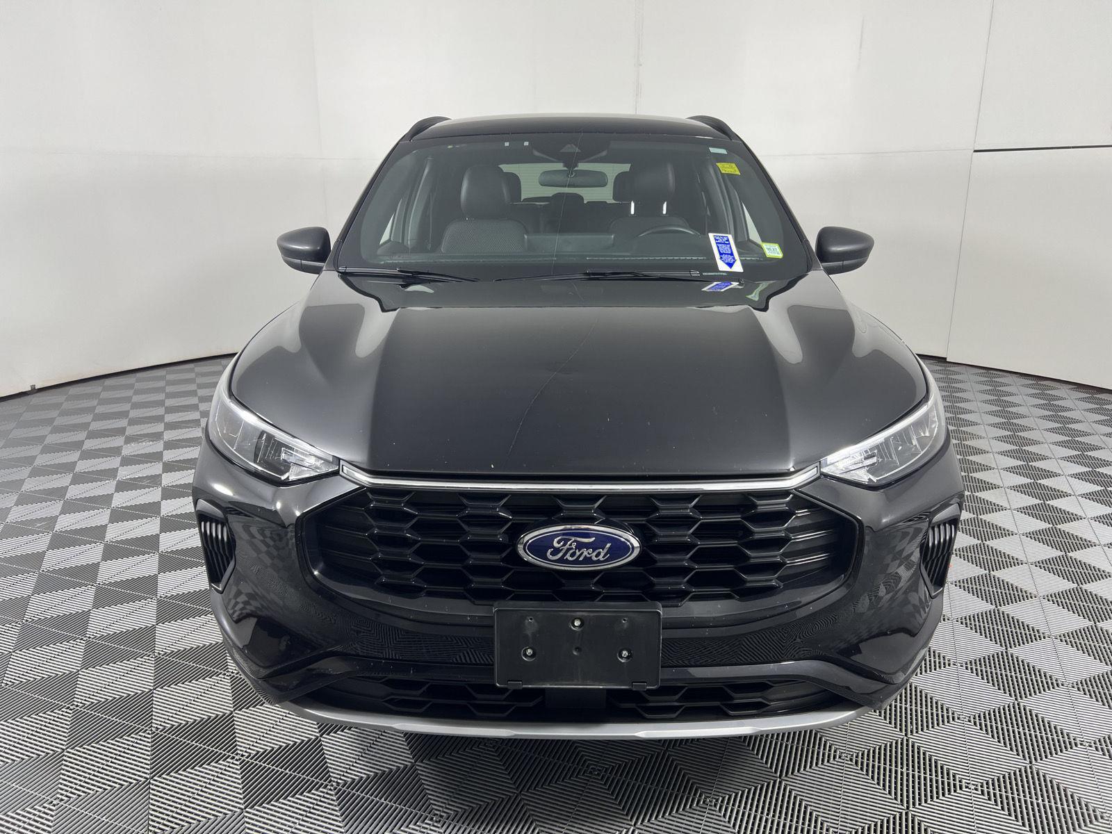 Used 2023 Agate Black Ford ST-Line image 5