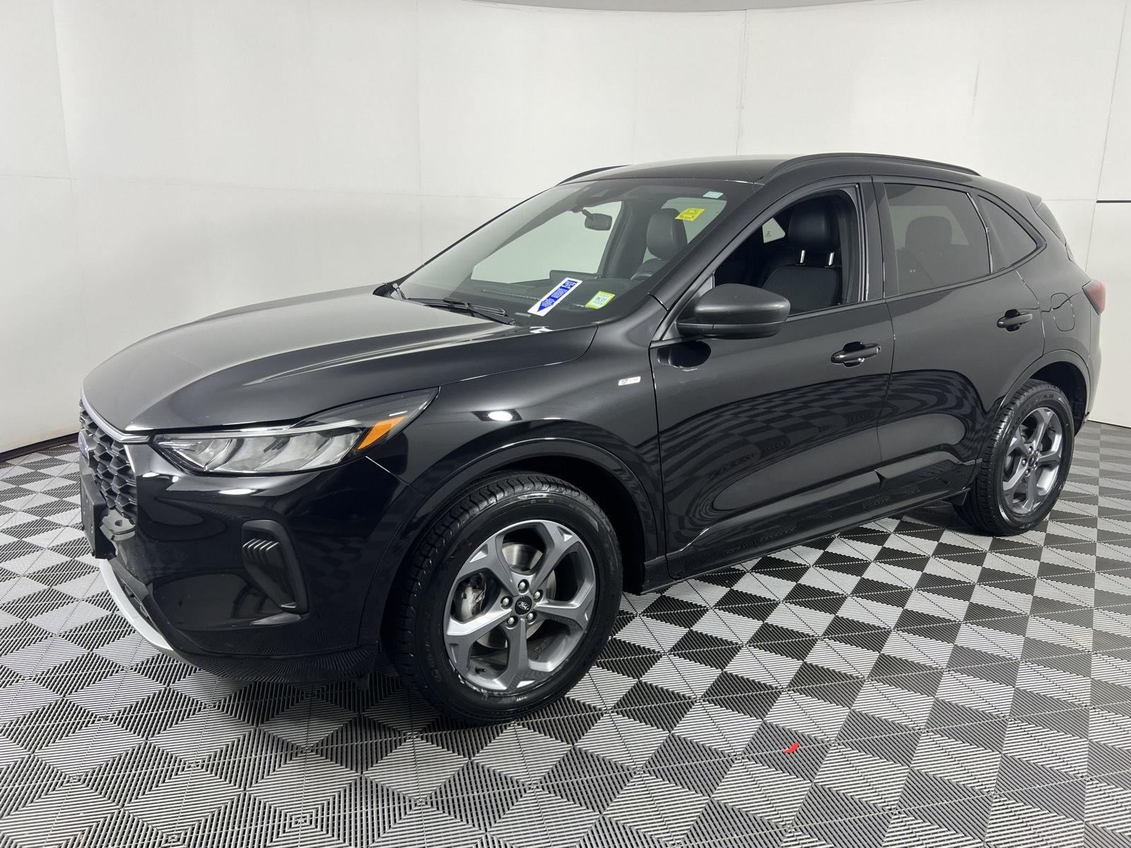 Used 2023 Agate Black Ford ST-Line image 6