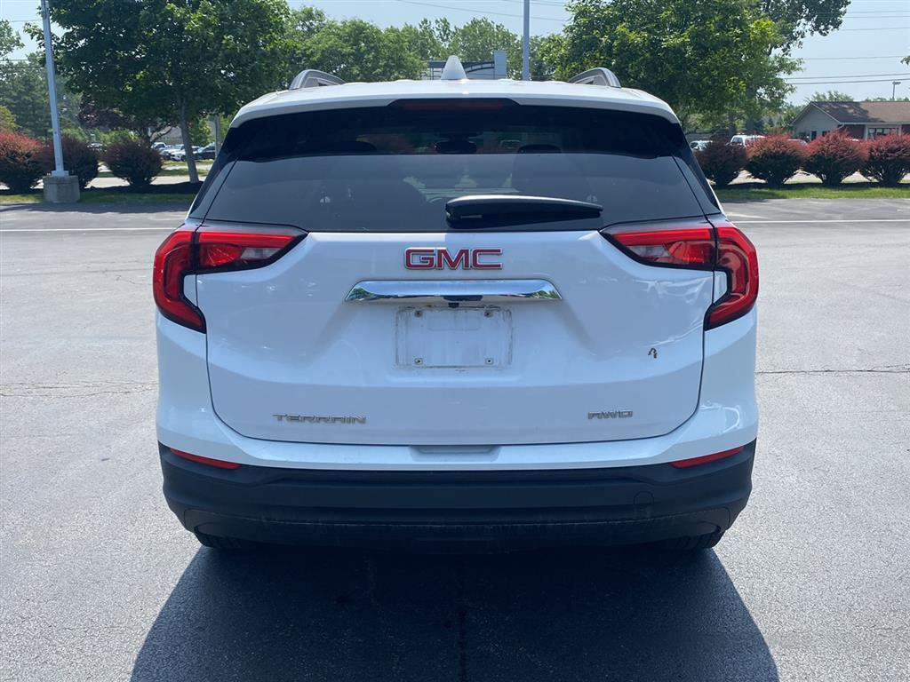 Used 2020 Summit White GMC SLE image 9