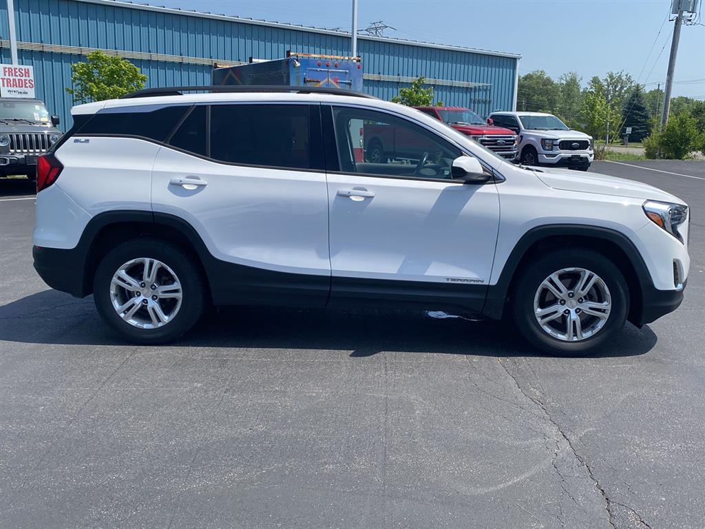 Used 2020 Summit White GMC SLE image 11