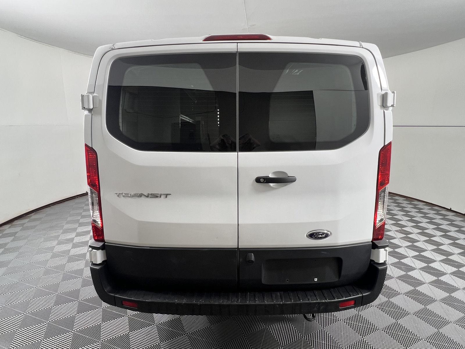 Used 2023 Oxford White Ford 250 image 11