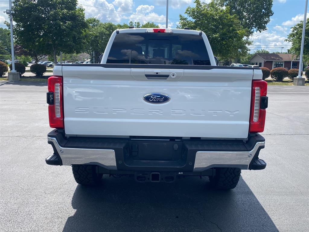 Used 2024 Star White Metallic Tri-Coat Ford LARIAT image 10