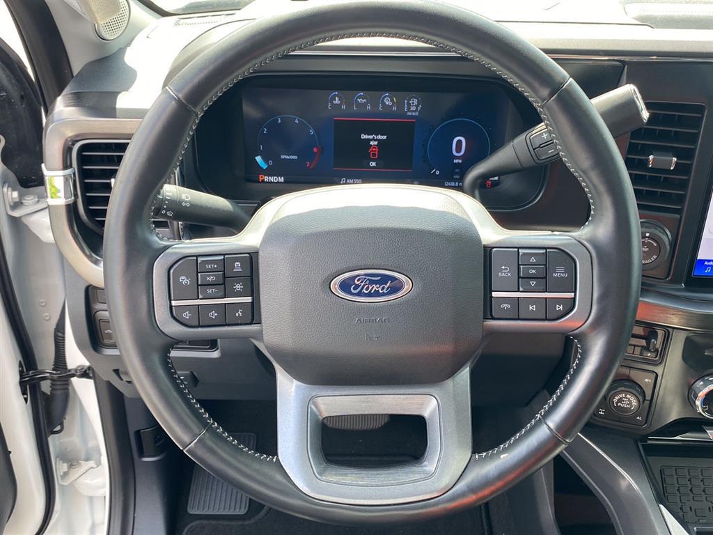 Used 2024 Star White Metallic Tri-Coat Ford LARIAT image 13